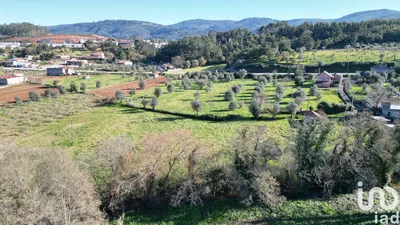 Fotografia 3 de Terreno urbano de 3300 m² em São Miguel, Santa Eufémia e Rabaçal
