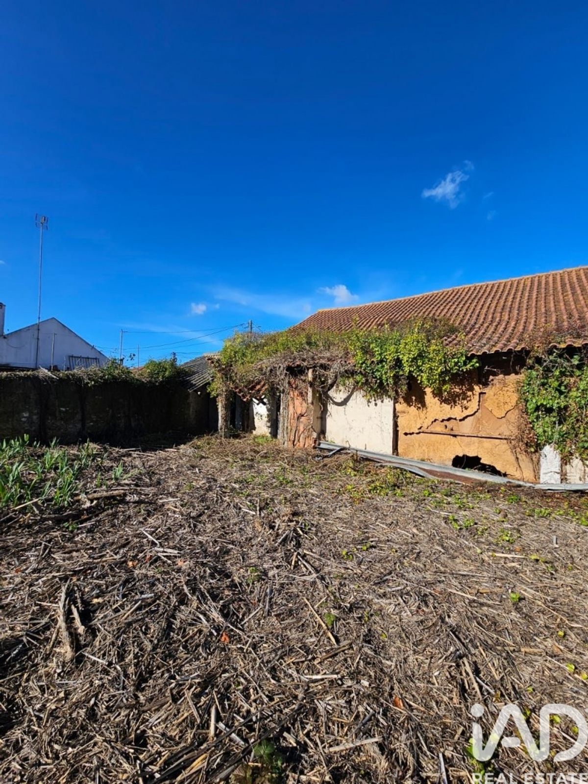 Venda armazém 1522 m² em Bárrio - 154471 - iad