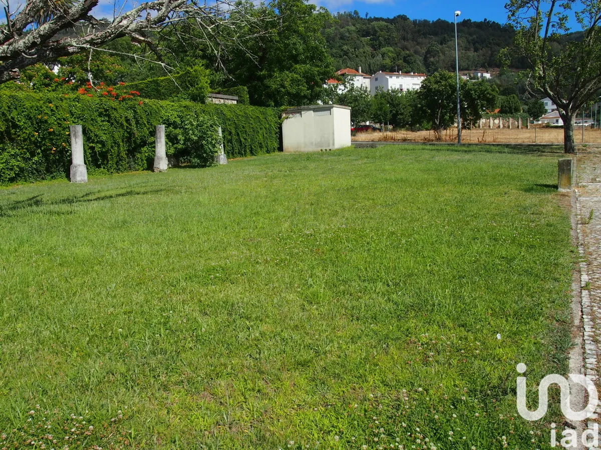 Terreno de 187 m² em Lousã e Vilarinho