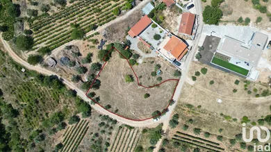 Terreno urbano em Podentes