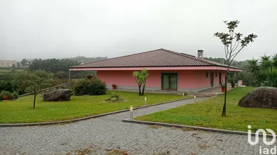 Lodge  in Selho (são jorge)