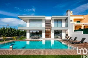 House  at Estômbar e Parchal