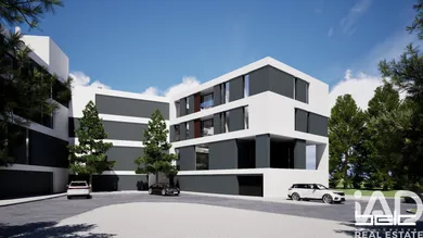 Apartamento T2 em Estômbar e Parchal
