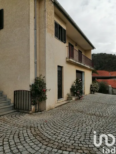 Fotografia 3 de Prédio de 550 m² em Loivos e Póvoa de Agrações
