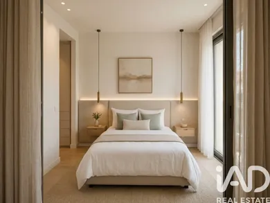 Apartamento T4 em Atouguia da Baleia