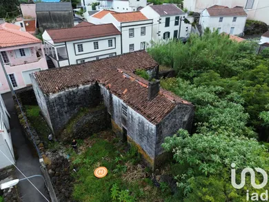 Maison traditionnelle  à Ribeiras