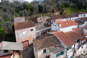 House at Lousã e Vilarinho