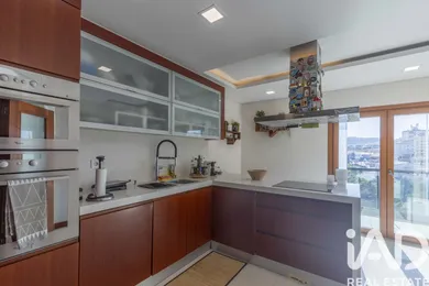 Apartamento em Pontinha e Famões