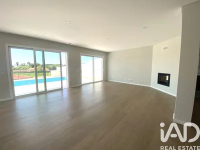 Fotografia 7 de Moradia geminada 4 quartos de 192 m² em Cela