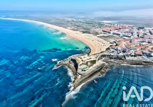 Apartamento T3 em Atouguia da Baleia