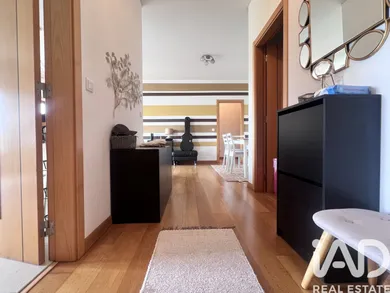 Apartamento T2 em Santa Maria, São Pedro E Matacães