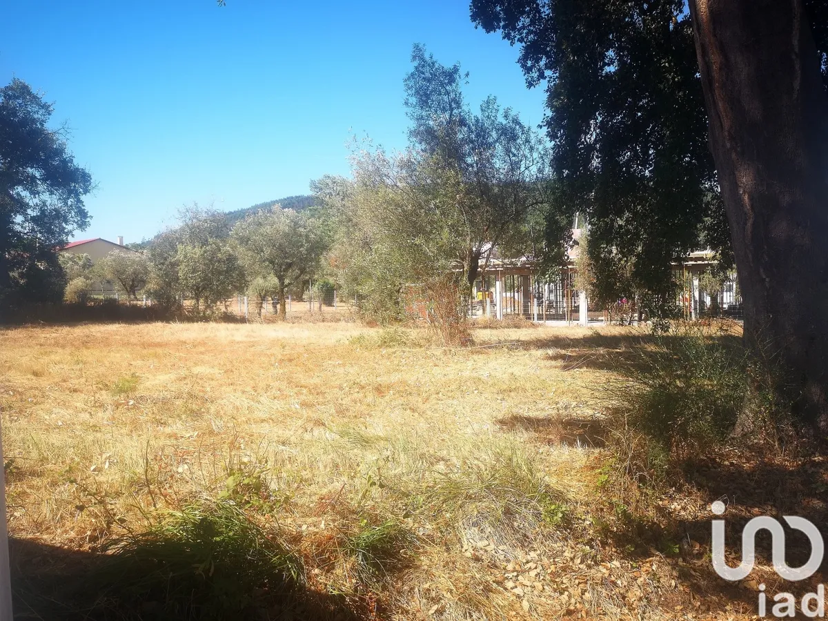Terreno urbano de 876 m² em Chão de Couce