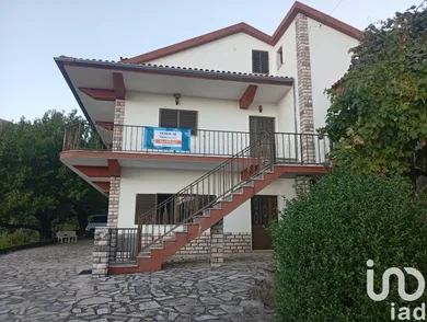 House  in Cortes do Meio