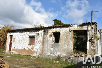 Casa de aldeia em Serra e Junceira