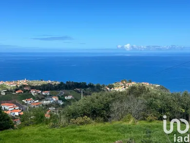 Building plot at São Jorge