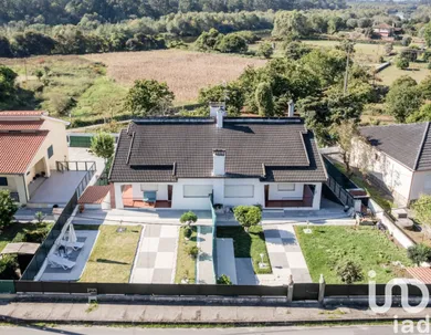 House  at Santa Comba