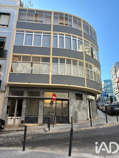 Shop/Premises commercial in Arroios