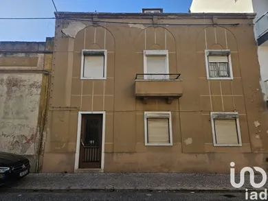 Building at Caldas da Rainha - Nossa Senhora do Pópulo, Coto e São Gregório
