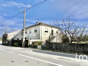 Casa tradicional  em Cavernães