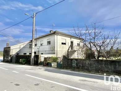 Maison traditionnelle à Cavernães