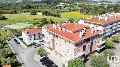 Apartment T4 in Santarém (Marvila), Santa Iria Da Ribeira De Santarém, Santarém (São Salvador) E Santarém (São Nicolau)