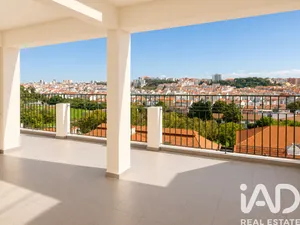 Apartamento T3 em Arroios