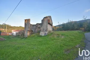 House at Lousã e Vilarinho