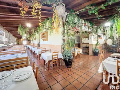 Restaurante  em Recarei