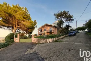 Casa/Moradia  em Loures