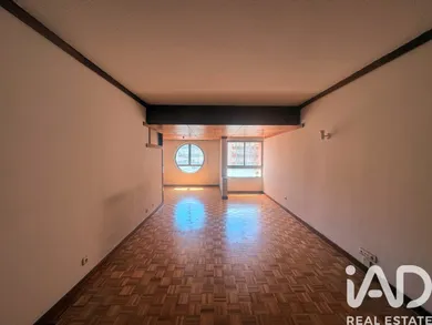 Apartamento T2 em Areeiro