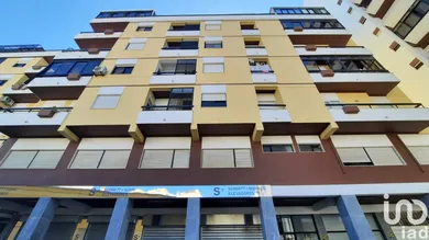 Apartamento T3 em Faro (Sé e São Pedro)
