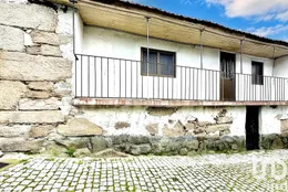 Maison à Oura