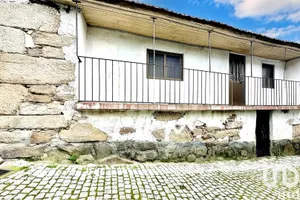 Casa/Moradia em Oura