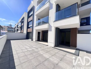 Apartamento T2 em Santa Maria, São Pedro E Matacães