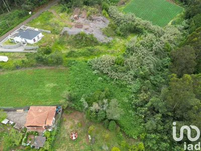 Fotografia 6 de Terreno urbano de 1920 m² em São Jorge