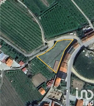 Building plot  in Britiande