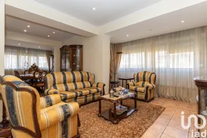 Apartamento T4 em Almada, Cova da Piedade, Pragal e Cacilhas