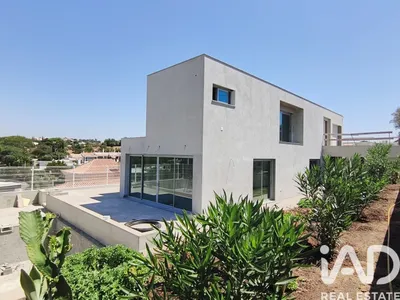 Fotografia 1 de Casa/Moradia 3 quartos de 264 m² em Loulé (São Clemente)