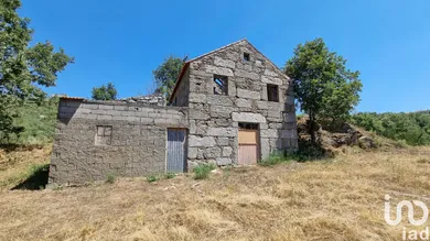 Ferme  à Linhares