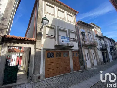 Building at Viana do Castelo (Santa Maria Maior e Monserrate) e Meadela