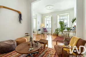 Apartamento T2 em Campo de Ourique
