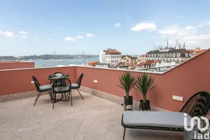 Apartment T2 in Misericórdia