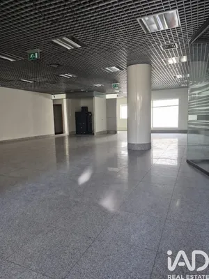 Shop/Premises commercial in Santa Marinha E São Pedro Da Afurada