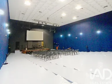 Loja / Estabelecimento Comercial em Santo António dos Olivais