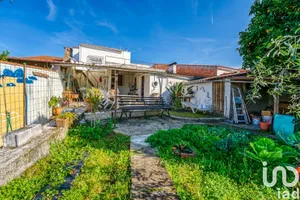 Casa de aldeia em Casais e Alviobeira