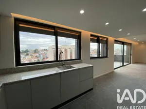 Apartamento T3 em Mafamude e Vilar do Paraíso