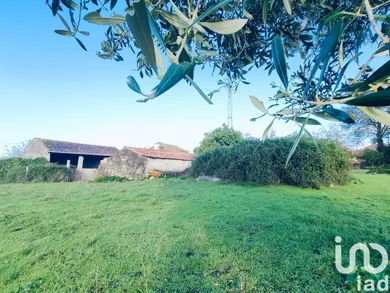 Ferme  à Valença, Cristelo Covo e Arão
