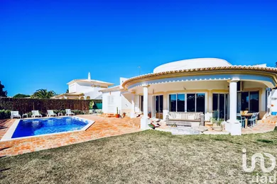 Casa/Moradia em Albufeira e Olhos de Água