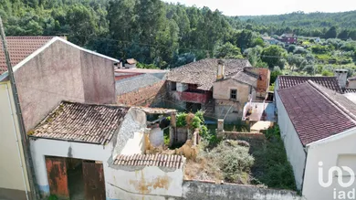 Maison traditionnelle à Semide e Rio Vide