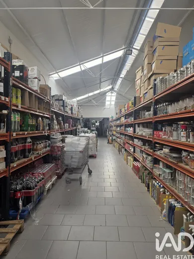 Shop/Premises commercial at Mafamude e Vilar do Paraíso